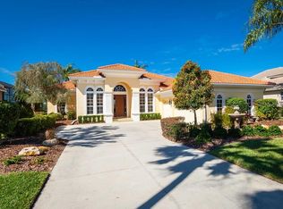 7015 Twin Hills Ter, Lakewood Ranch, FL 34202