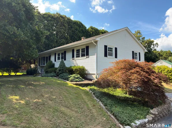 (undisclosed Address), Montville, CT 06382