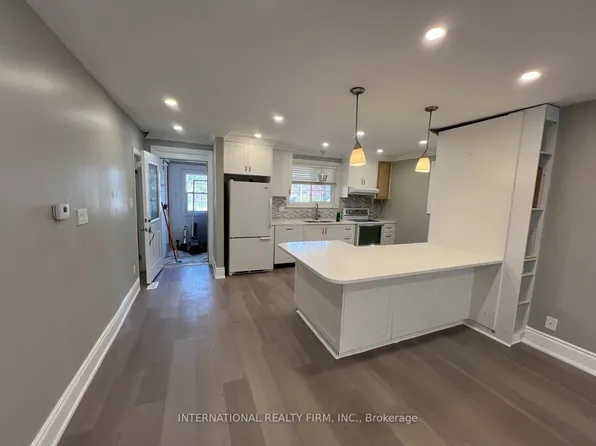 73 Murray Dr, Aurora, ON