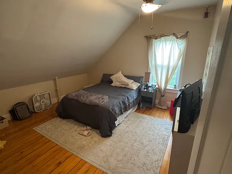 63 Pitman St — Photo 5