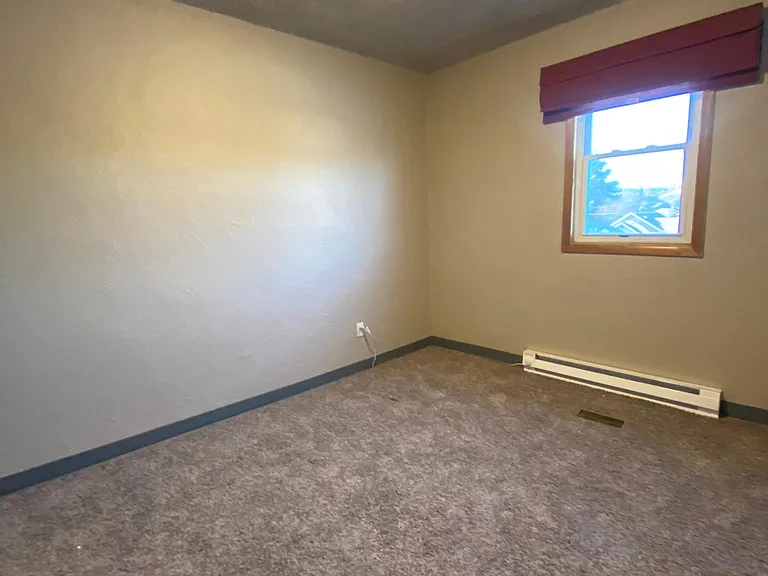640 12th Ave #1-2-4 — Photo 2