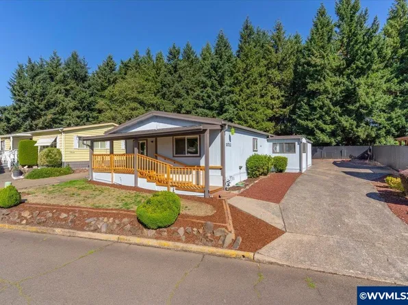 11712 Warbler Ln NE, Aurora, OR 97002