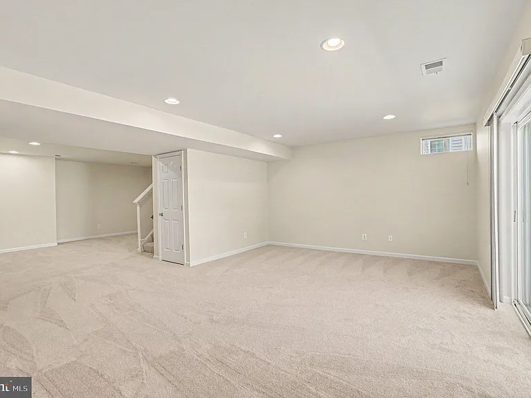 9709 Glenn Brooke Ct — Photo 30