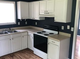 548 Water St, Charlotte, TN 37036