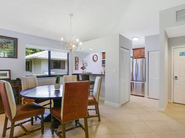 825 Club Dr — Photo 14