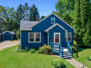 531 1st Ave W, Cambridge, MN 55008