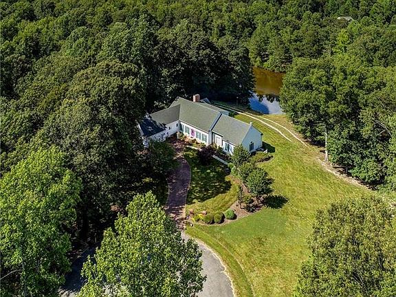 4th image of 1720 Waverly Ln