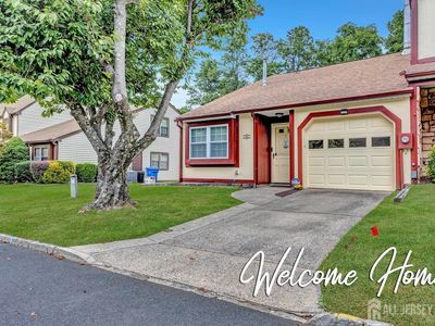 12 Lisa Ct, Matawan, NJ, 07747