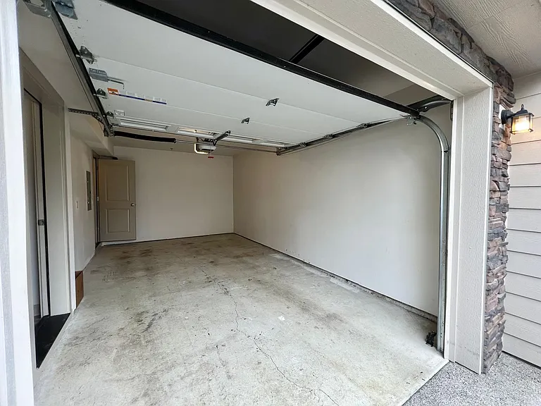 Edy Road Townhomes — Photo 19