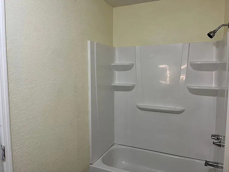 701 Tropic St — Photo 4