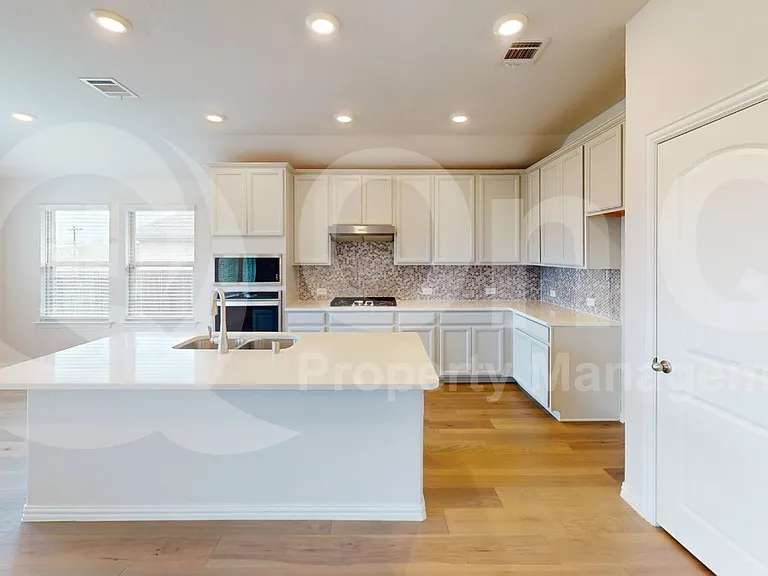 1004 Coppersmith Way — Photo 7