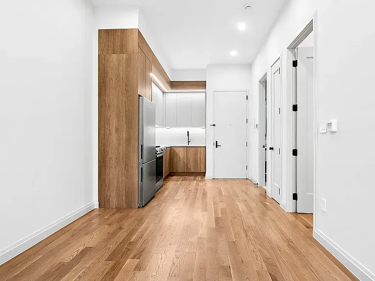 241 Kingston Ave #3 — Photo 2