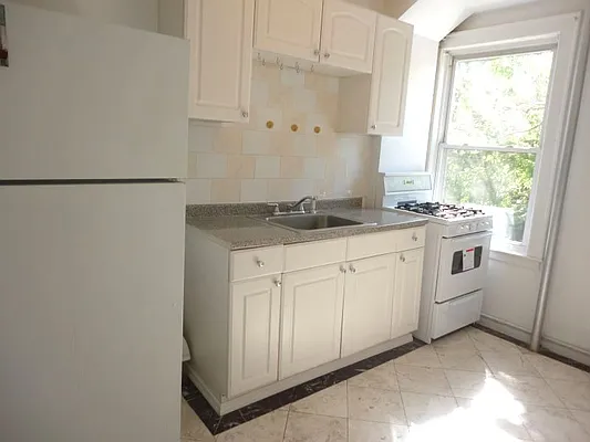 Rented by Merit Group & Associates | media 23