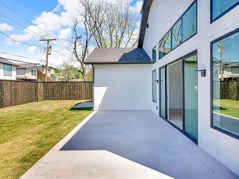 3813 Cortez Dr — Photo 29