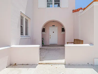 3 bed, 1616 sqft, $13,000 — Photo 3