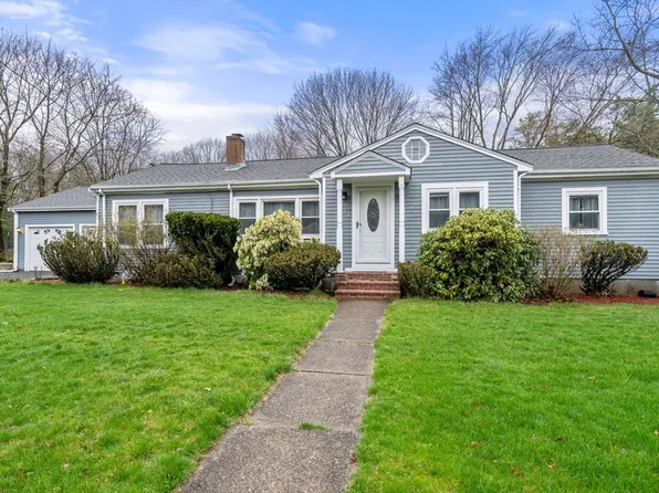 39 Deerfield Rd, Sharon, MA 02067