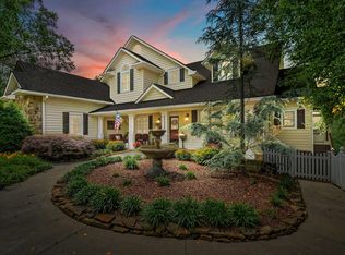 258 Lake Ridge Dr, Jonesborough, TN 37659