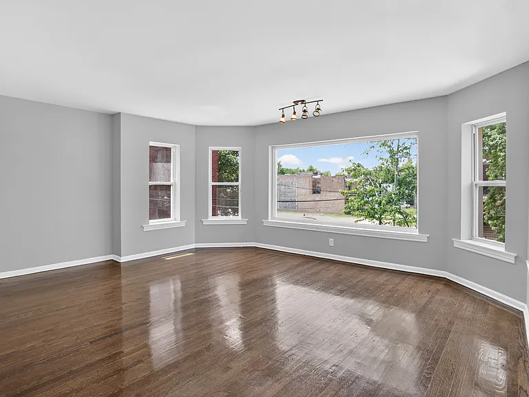 7847 S Bennett Ave #1 — Photo 5