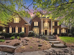 22167 Woodwinds Dr, Leesburg, VA 20175