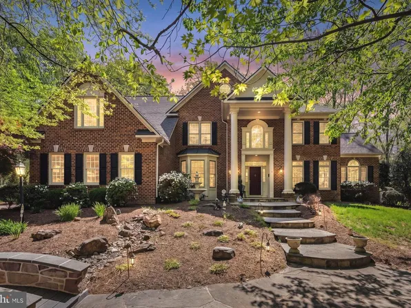 22167 Woodwinds Dr, Leesburg, VA 20175