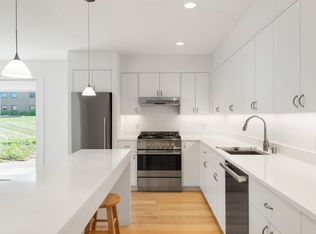 1568 Eustis St #B2E7B8AD8, Saint Paul, MN 55108