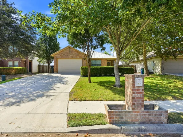 313 Chisholm Trl, Seguin, TX 78155