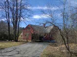 94 Hale Rd, Hubbardston, MA 01452