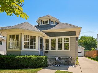 4324 N Woodburn STREET, Shorewood, WI 53211