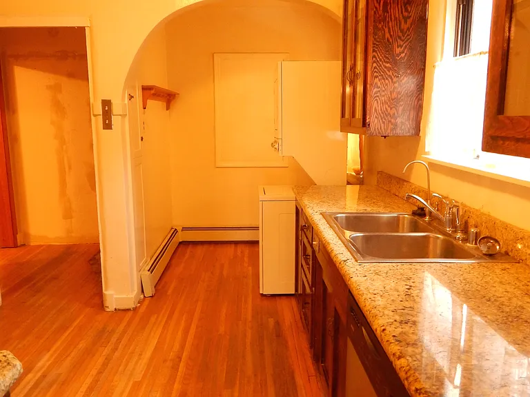 211 Dartmouth Dr SE — Photo 10