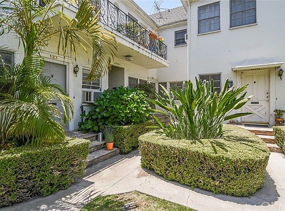 4th image of 5322 Loma Linda Ave
