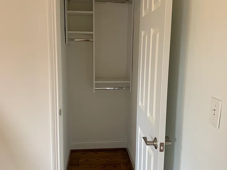2534 Erie Ave #3 — Photo 13