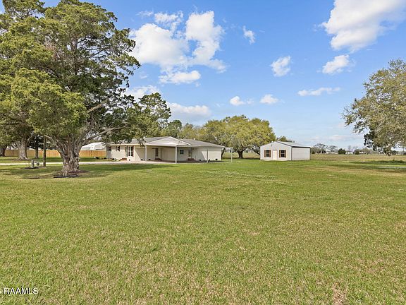 3rd image of 1087 Raspy Rd