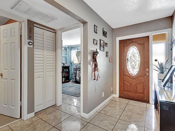 3rd image of 220 NW 43rd Street