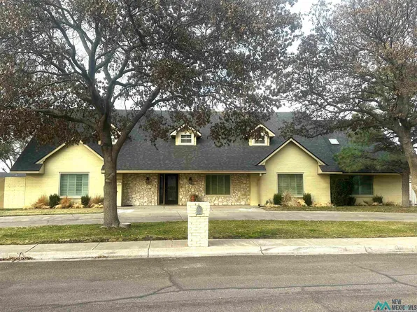 512 E Zia Dr, Hobbs, NM 88240