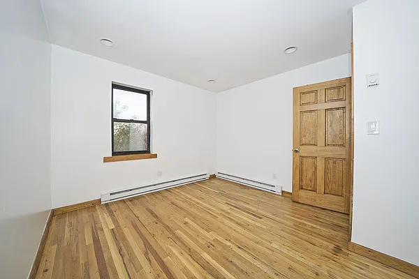 Rented by Level Group | media 10