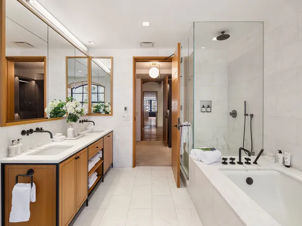 36 Bleecker Street image 12 of 19