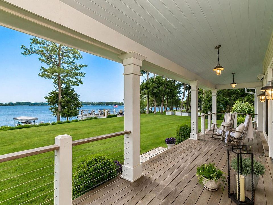 3005 N Silver Cedar ROAD, Oconomowoc, WI 53066 | MLS #1967449 | Zillow