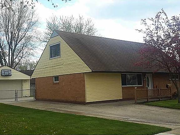 3rd image of 5506 Shady Oak St