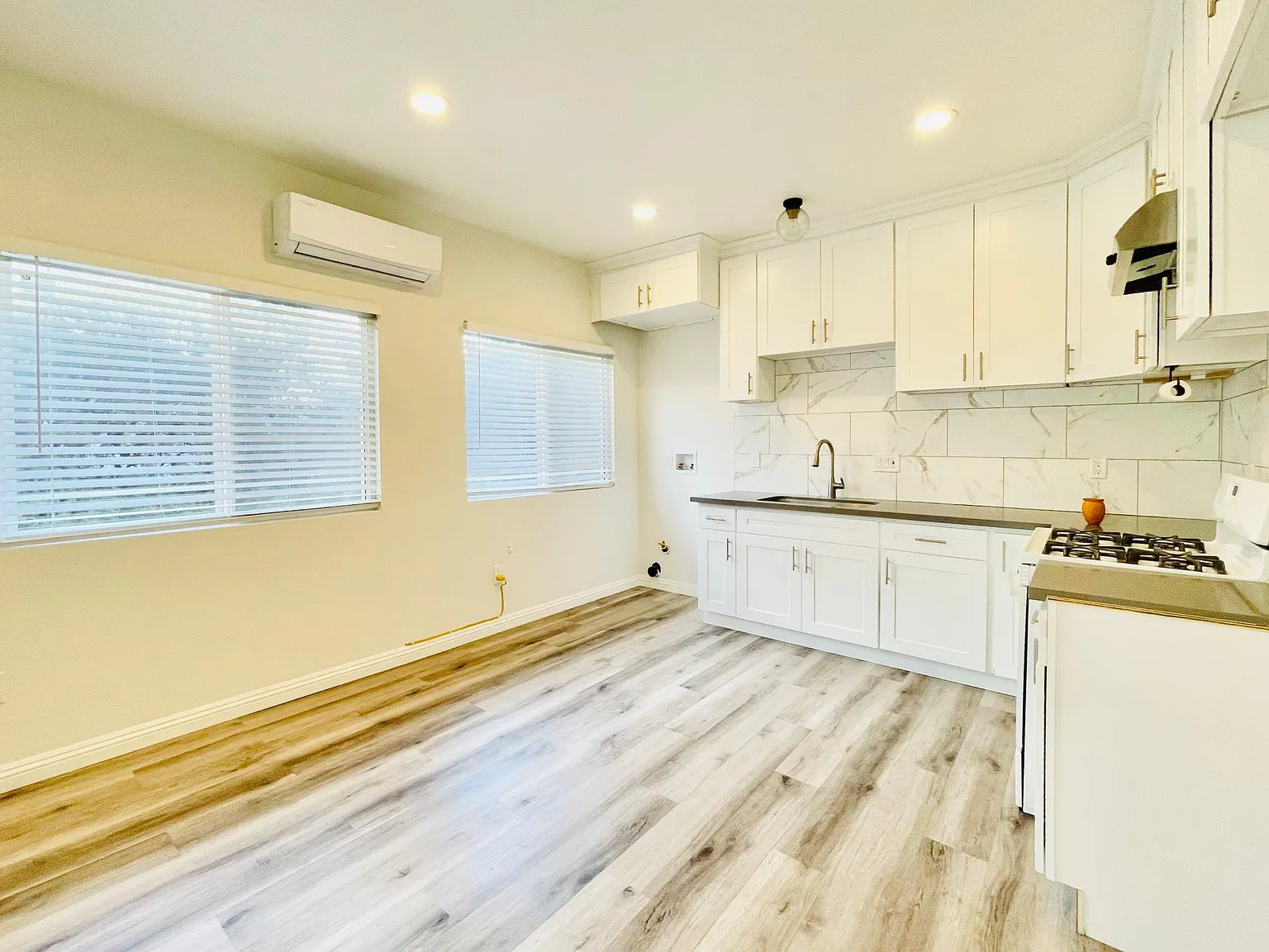 3 bed, 1086 sqft, $2,350 — Photo 4