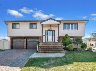 2922 Seaford Ct, Wantagh, NY 11793