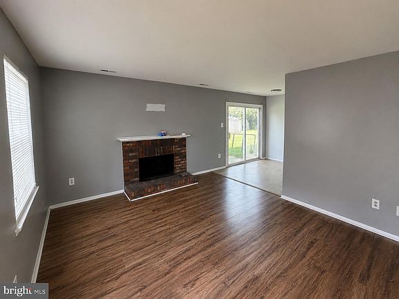 4th image of 164 Willow Turn