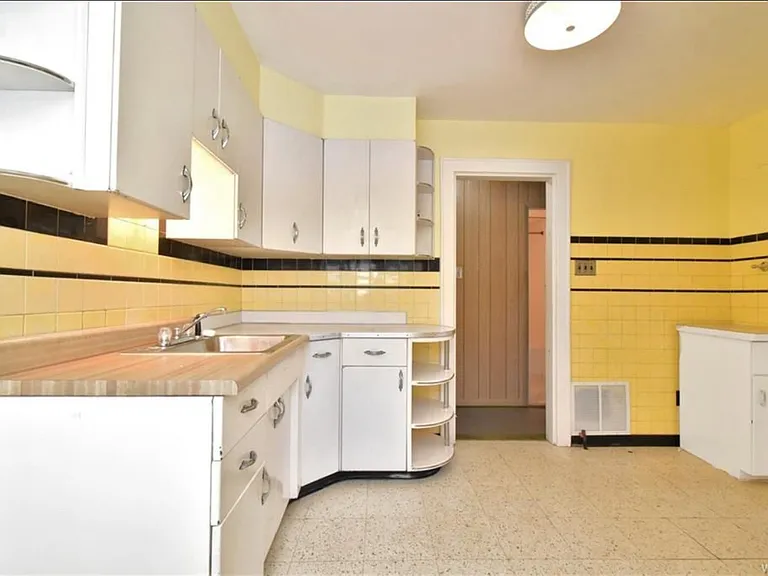 48 Modern Ave #1 — Photo 9