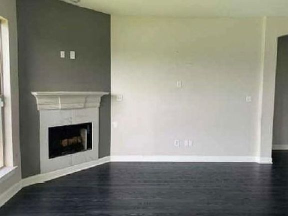 3rd image of 148 Oak Arbor Dr