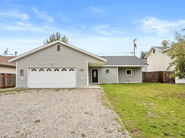945 Marquette Loop, North Pole, AK 99705