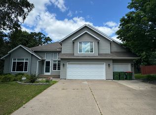 2285 133rd Ln NW, Andover, MN 55304