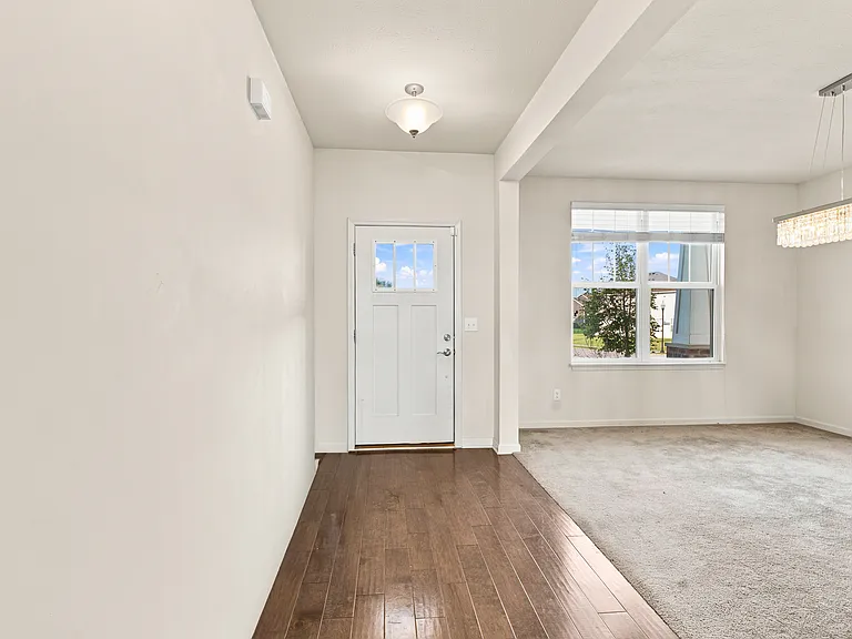 15555 Memorial Way — Photo 6