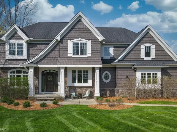 10785 Stella Ln, Auburn Township, OH 44023