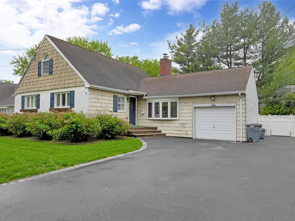 54 Bryan Avenue, Amityville, NY 11701