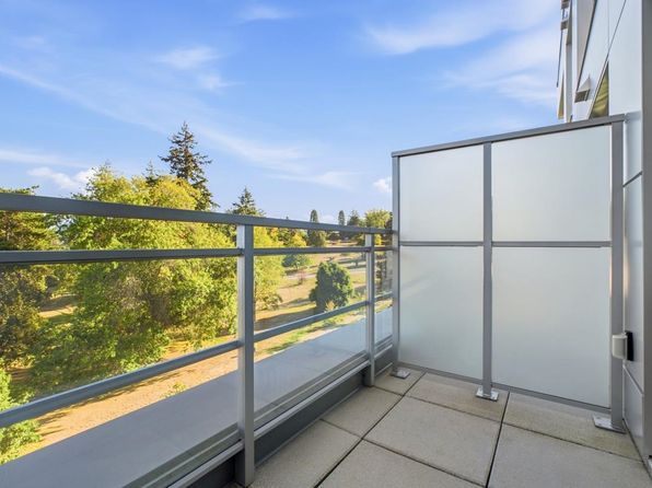 2 bedroom rental in Vancouver — photo 30
