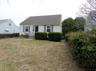 516 Darlington Rd, Syracuse, NY 13208